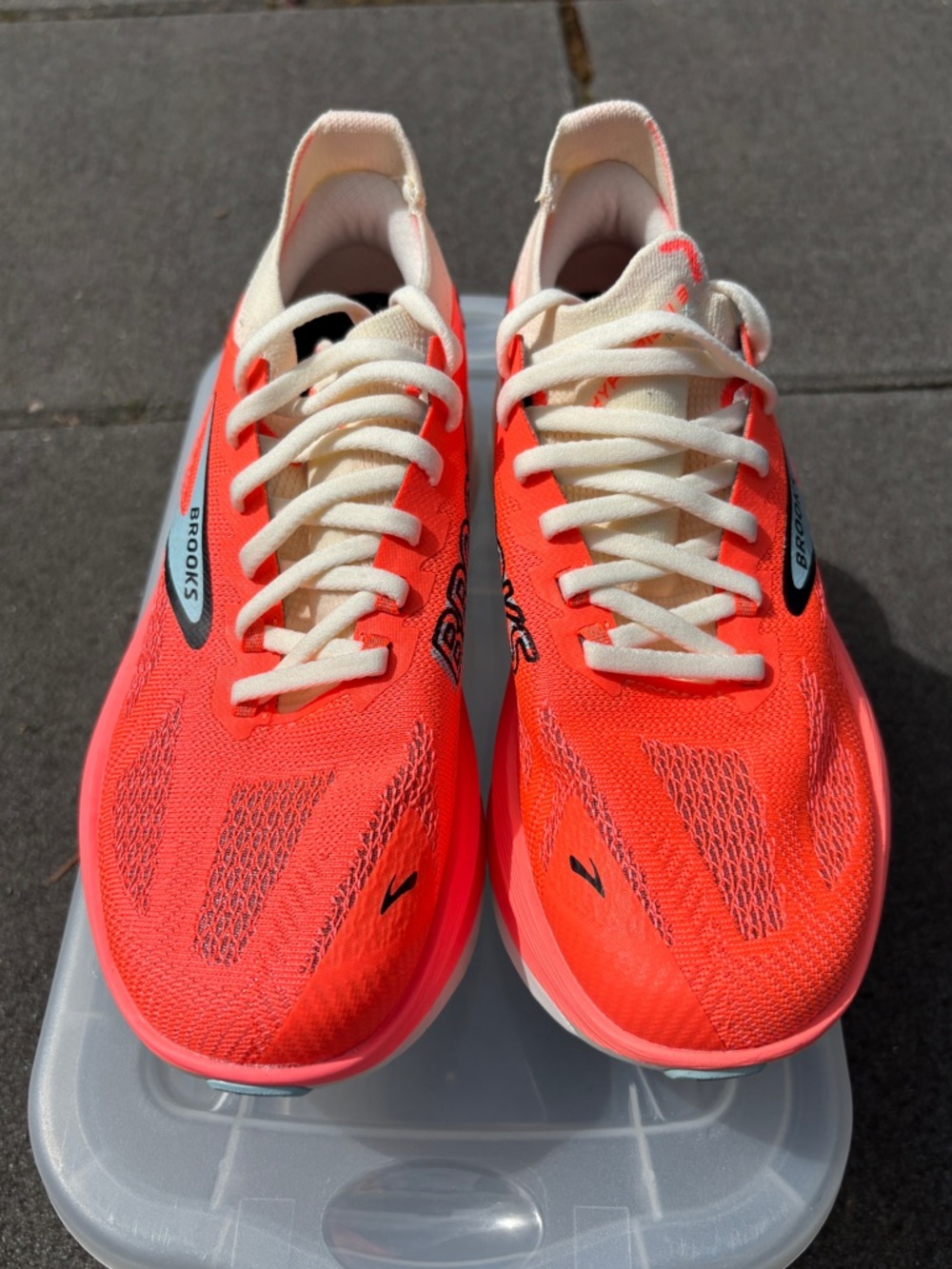 Brooks Hyperion Max 3 - Picture 9 of 13